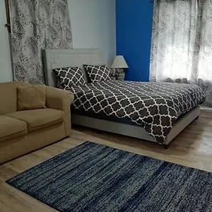 Close To Center Guest house