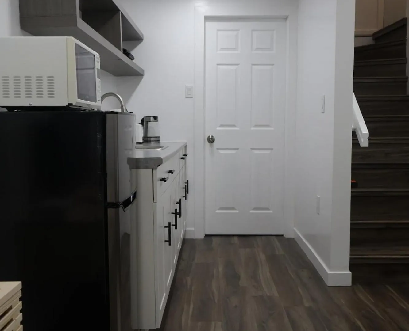 Cozy 2 Bedroom Basement Suite Winnipeg Apartment